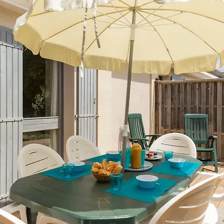 Pierre & Le De La Rade 3*