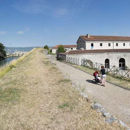 Pierre & Le De La Rade Ξενοδοχείο με διαμερίσματα