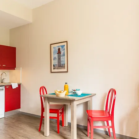 Pierre & Le De La Rade Apart Otel