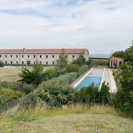 Aparthotel Pierre & Le De La Rade