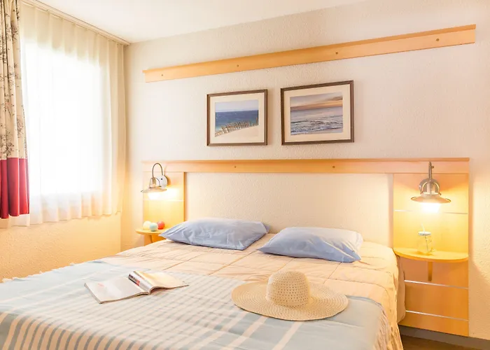 皮埃尔&假期乐堡德拉拉德酒店 3* Île dʼAix