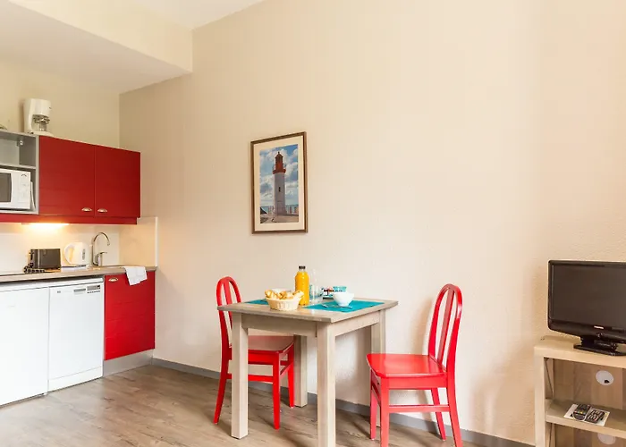 皮埃尔&假期乐堡德拉拉德酒店 公寓式酒店