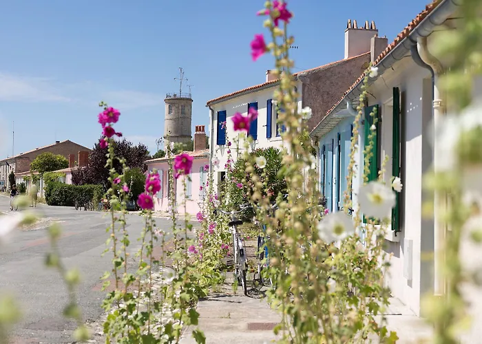 皮埃尔&假期乐堡德拉拉德酒店 Île dʼAix