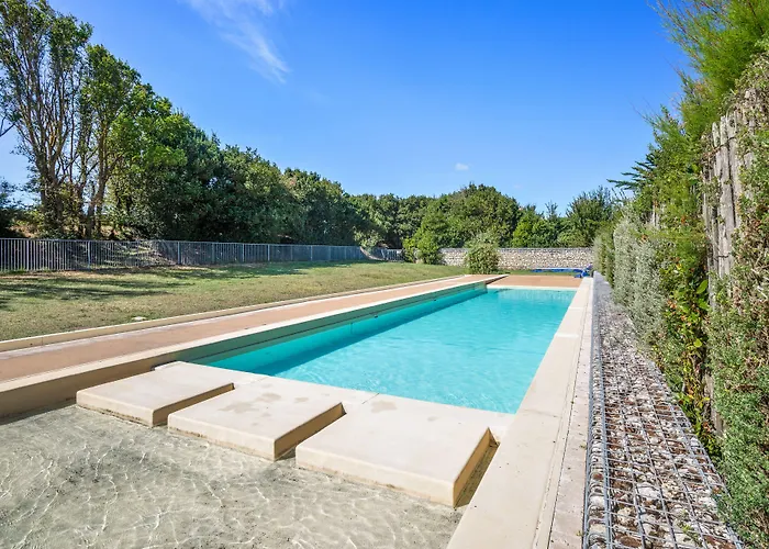 皮埃尔&假期乐堡德拉拉德酒店 公寓式酒店 3*