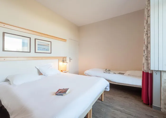 皮埃尔&假期乐堡德拉拉德酒店 公寓式酒店 3*